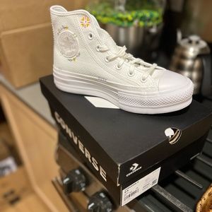 Converse Platform Hightops